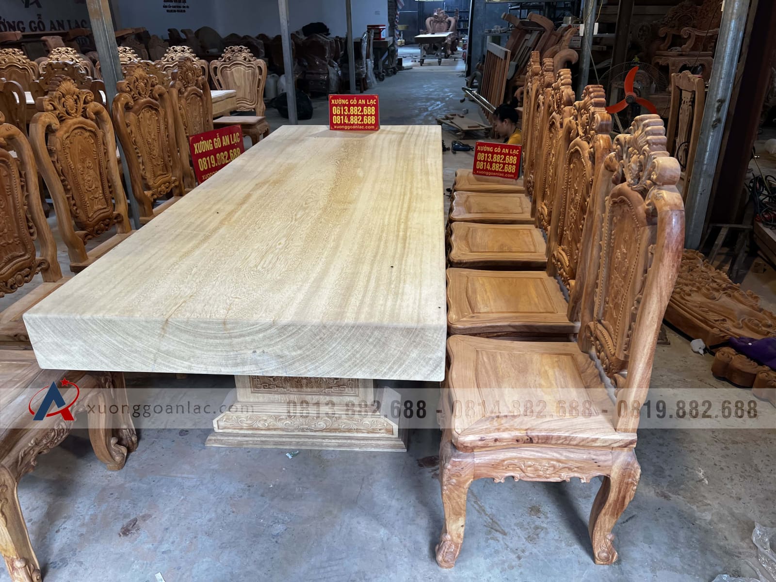 Nguyên mộc bộ bàn ăn 10 ghế bàn 300x100x15cm (Anh Bắc, Hải Dương) 5 Nguyên mộc bộ bàn ăn 10 ghế bàn 300x100x15cm (Anh Bắc, Hải Dương) - Ảnh 5