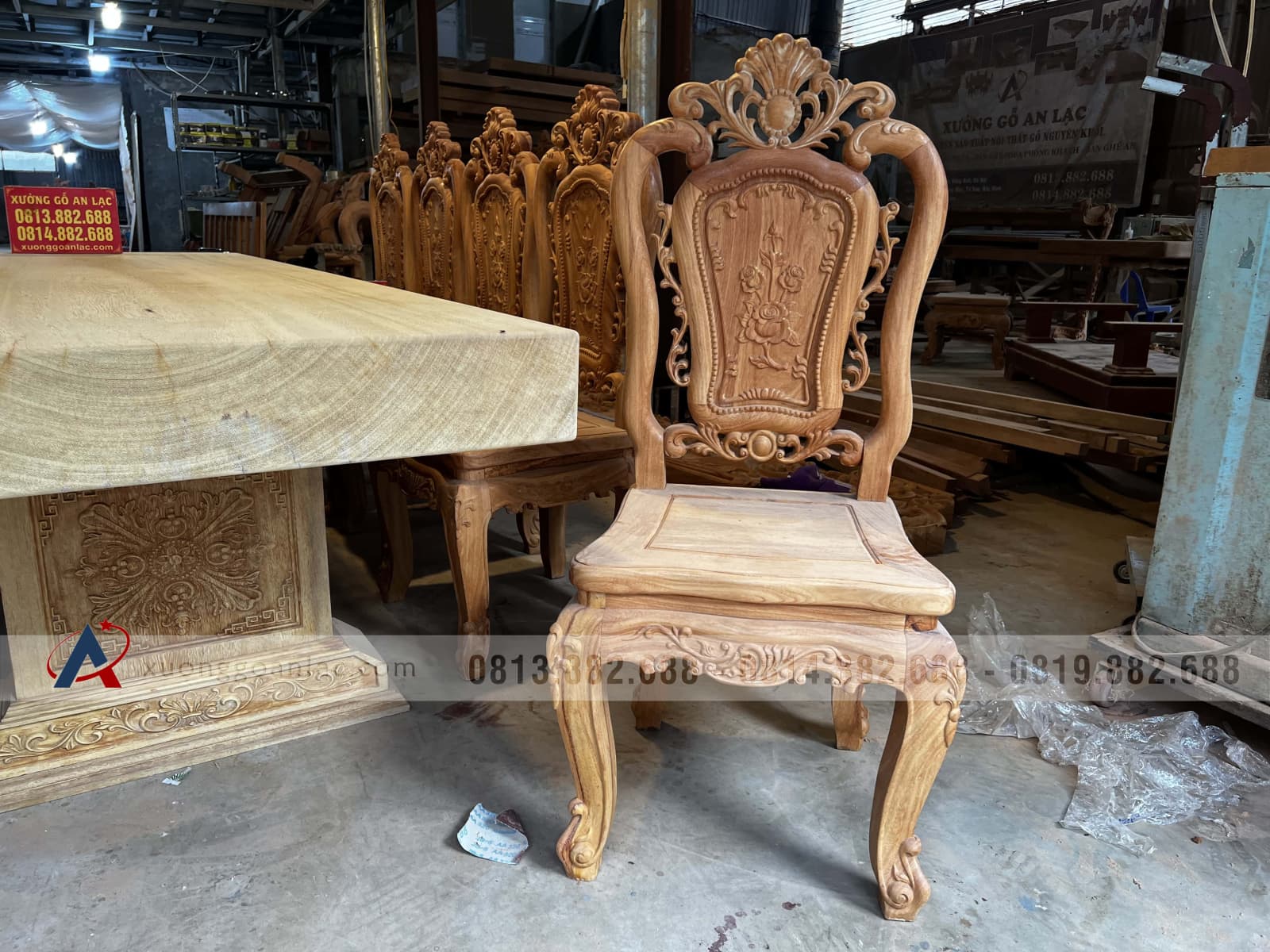 Nguyên mộc bộ bàn ăn 10 ghế bàn 300x100x15cm (Anh Bắc, Hải Dương) 37 ghế ăn mẫu louis hồng hạt