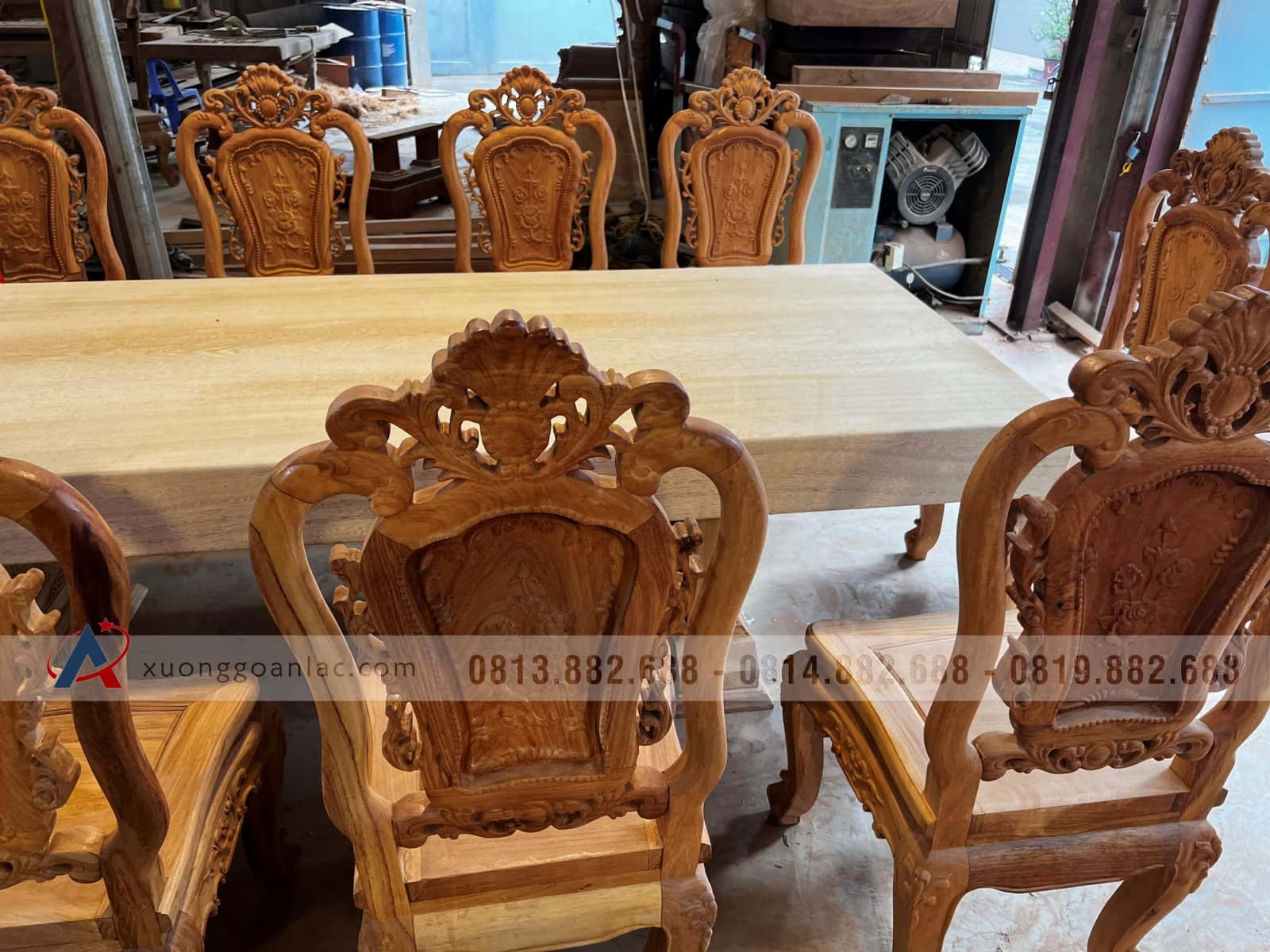 Bộ bàn ăn nguyên khối 10 ghế hồng hạt cao cấp gỗ gõ đỏ (Anh Hiếu, Hà Nội) 24 ghế ăn hồng hạt gỗ gõ đỏ tự nhiên đục tay