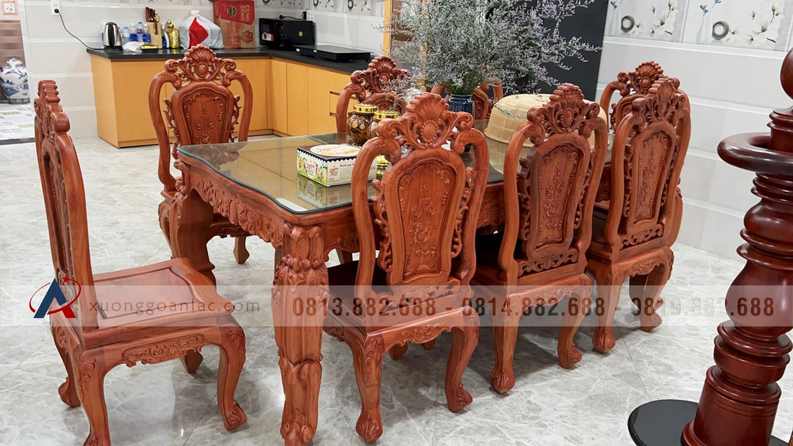 Bộ bàn ăn hoàng gia 8 ghế hồng hạt gỗ hương đá (Anh Quân, Bình Dương) 23 bàn ăn 8 ghế hồng hạt gỗ hương đá