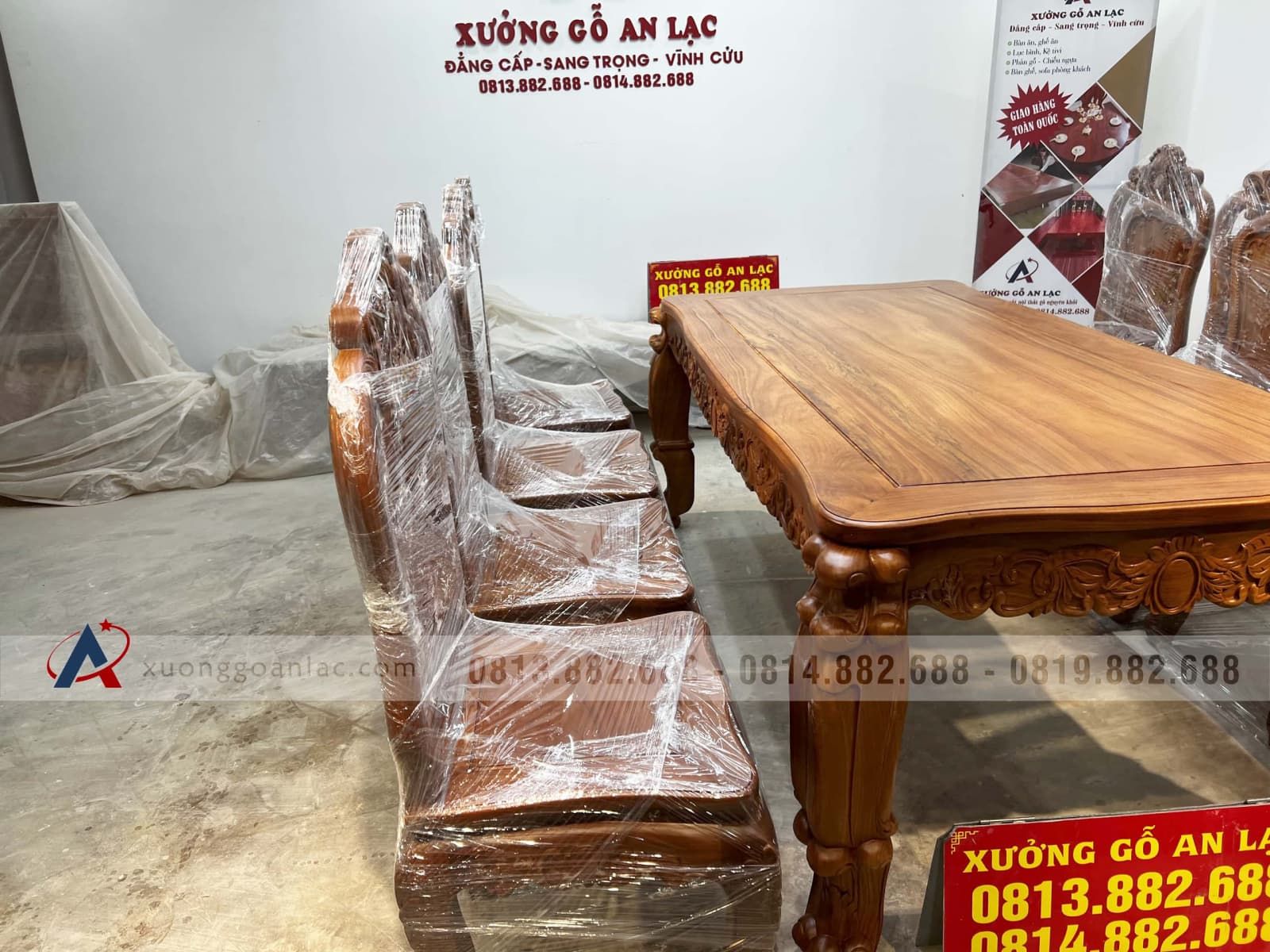 Bộ bàn ăn hoàng gia 8 ghế hồng hạt gỗ hương đá (Anh Quân, Bình Dương) 29 mẫu bàn ghế ăn đẹp nhất năm 2022