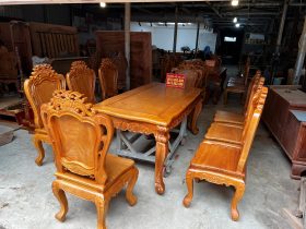Bộ bàn ăn gỗ gõ đỏ 8 ghế louis hoa lá tây đục hai mặt (Chị Quyên, Hà Nội) 20 bàn ghế ăn gỗ gõ đỏ mẫu louis hoa lá tây