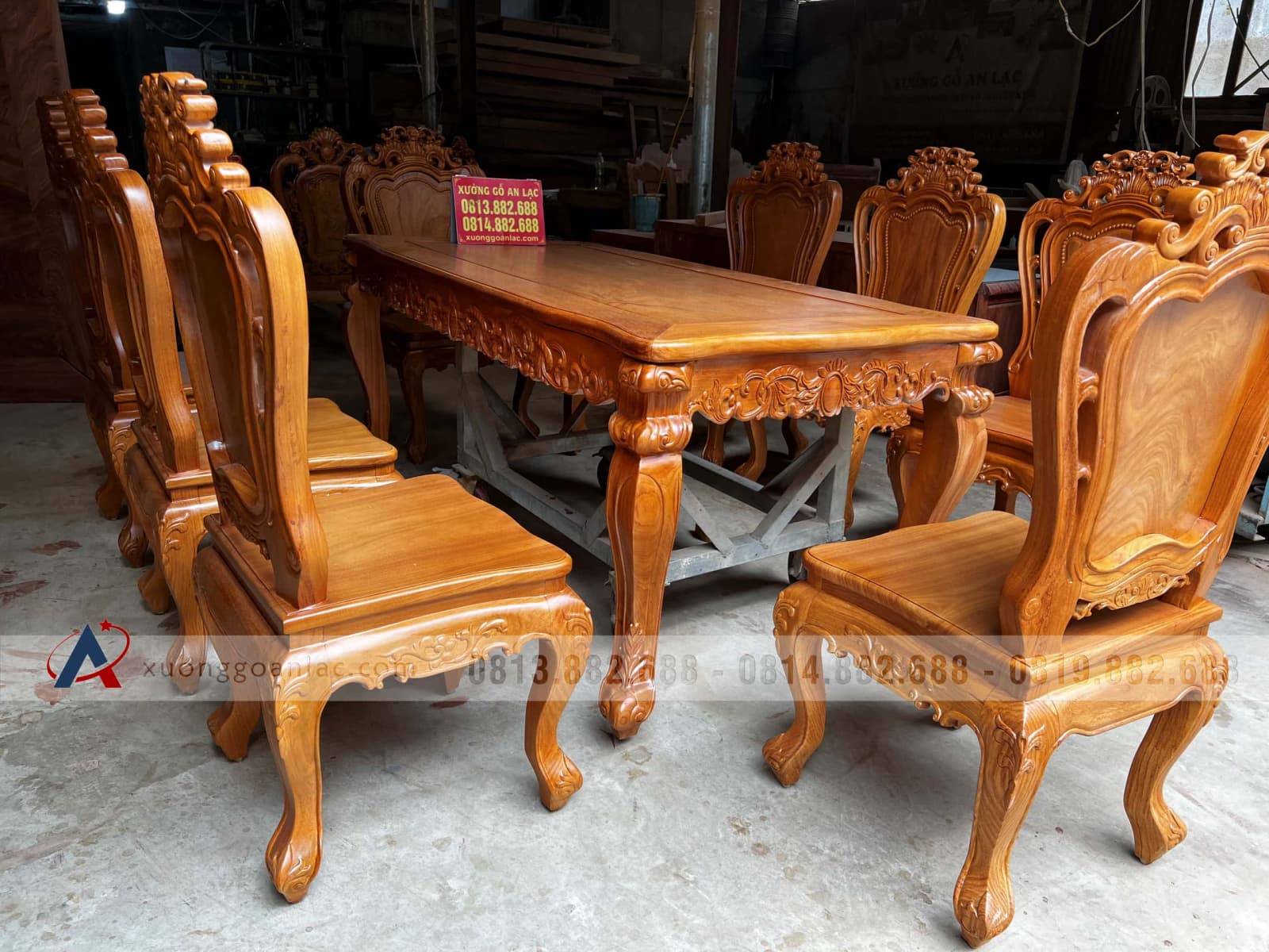 Bộ bàn ăn gỗ gõ đỏ 8 ghế louis hoa lá tây đục hai mặt (Chị Quyên, Hà Nội) 7 Bộ bàn ăn gỗ gõ đỏ 8 ghế louis hoa lá tây đục hai mặt (Chị Quyên, Hà Nội) - Ảnh 7