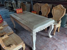 Bàn ăn hoàng gia và 6 ghế louis hoa lá tây có tay đẳng cấp (Anh Trung, Hải Phòng) 16 Ban an Hoang Gia va ghe louis 3