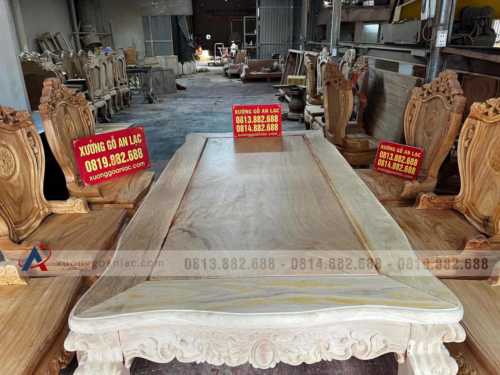 Bàn ăn hoàng gia và 6 ghế louis hoa lá tây có tay đẳng cấp (Anh Trung, Hải Phòng) 29 bàn ăn gỗ gõ đỏ cao cấp