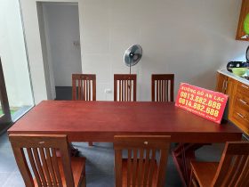 Bàn ăn gõ đỏ nguyên khối 220x81x10cm (Anh Hùng, Vinh - Nghệ An) 6 bàn ăn gỗ nguyên tấm gỗ gõ đỏ