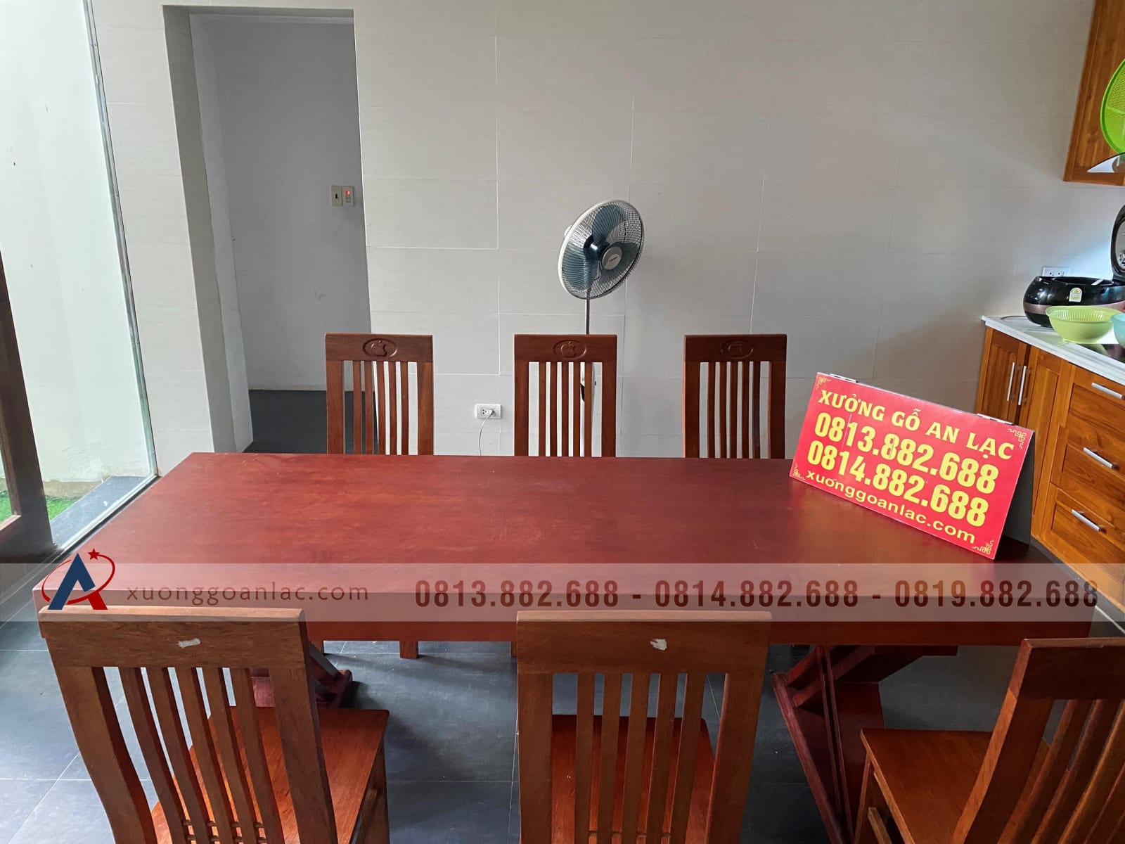 Bàn ăn gõ đỏ nguyên khối 220x81x10cm (Anh Hùng, Vinh - Nghệ An) 12 bàn ăn gỗ nguyên tấm gỗ gõ đỏ