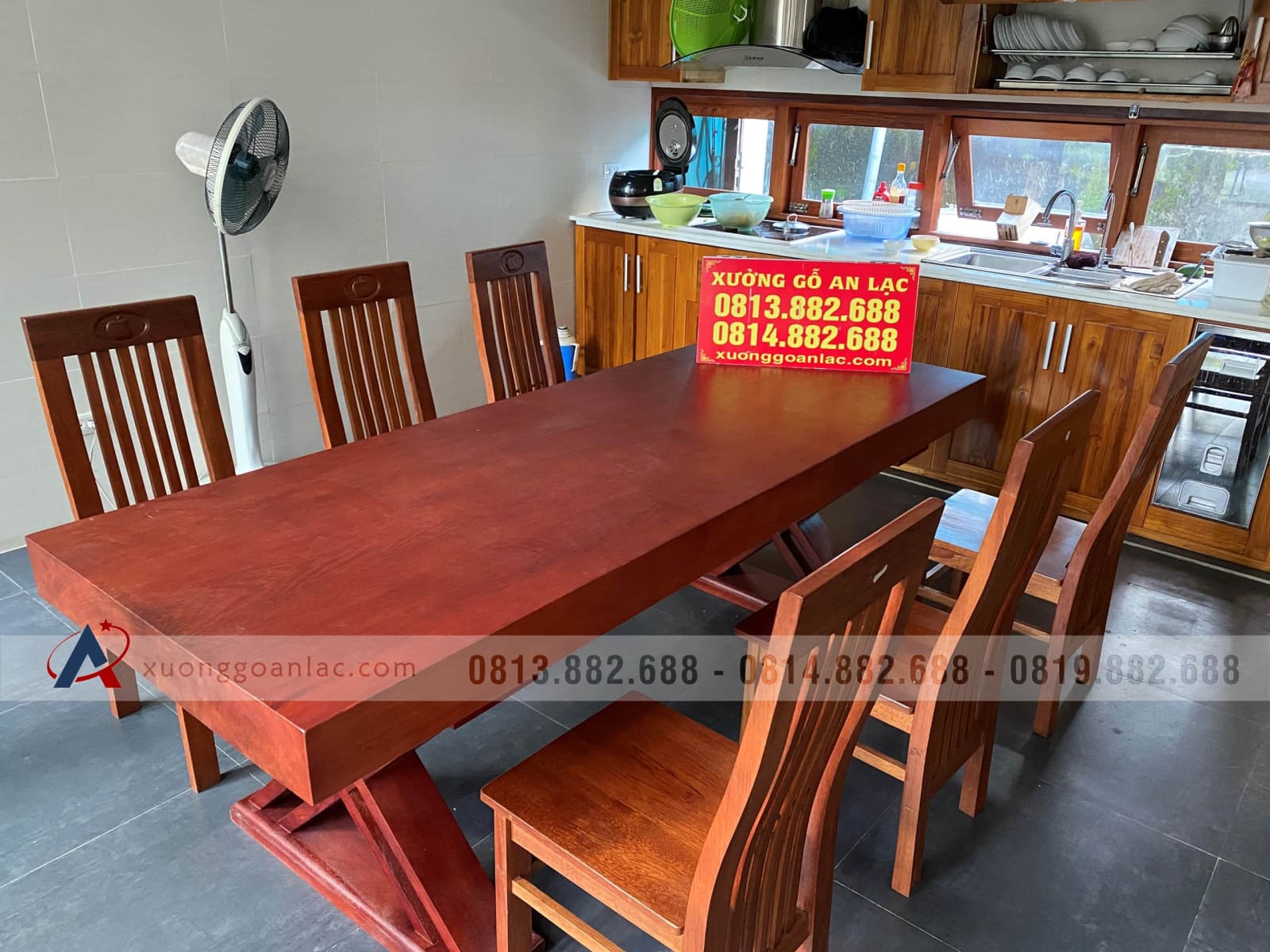 Bàn ăn gõ đỏ nguyên khối 220x81x10cm (Anh Hùng, Vinh - Nghệ An) 11 bàn ghế ăn nguyên khối gỗ gõ đỏ cao cấp