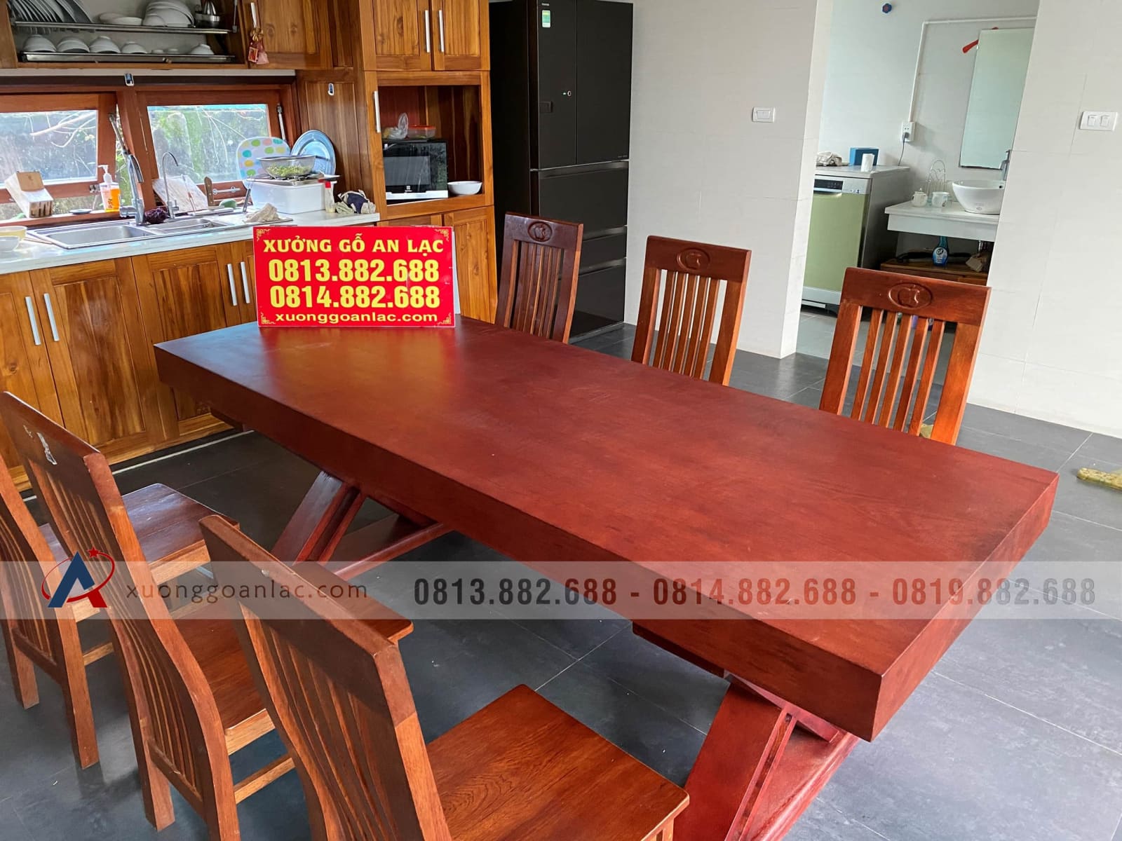 Bàn ăn gõ đỏ nguyên khối 220x81x10cm (Anh Hùng, Vinh - Nghệ An) 13 bàn ăn gỗ gõ đỏ nguyên tấm cao cấp