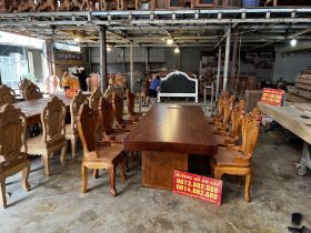 Bộ bàn ăn gõ đỏ 8 ghế louis có tay (Anh Toản, Hải Dương) 9 bàn ăn 8 ghế gỗ gõ đỏ