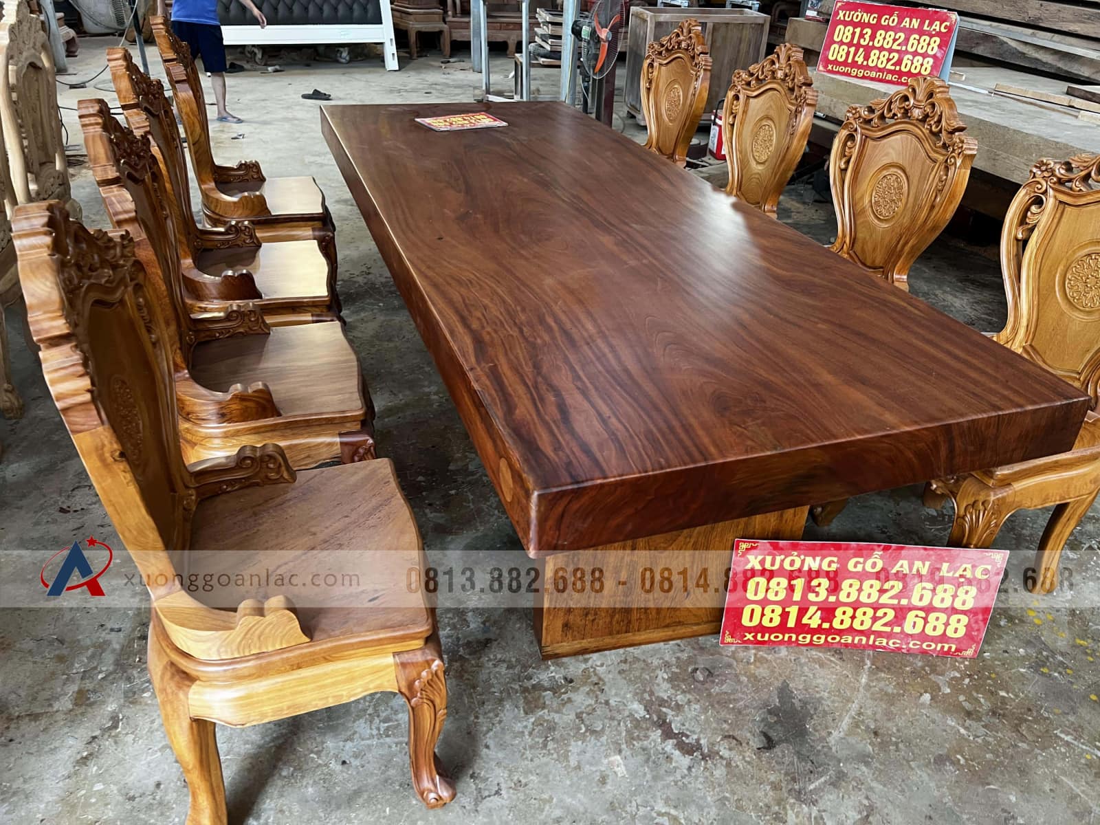 Bộ bàn ăn gõ đỏ 8 ghế louis có tay (Anh Toản, Hải Dương) 15 mẫu ghế louis có tay