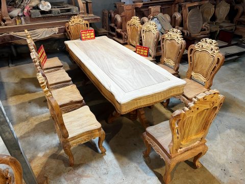 Bàn ăn gỗ gõ đỏ chữ nhật diềm sen dẹo 10 ghế louis hoa lá tây