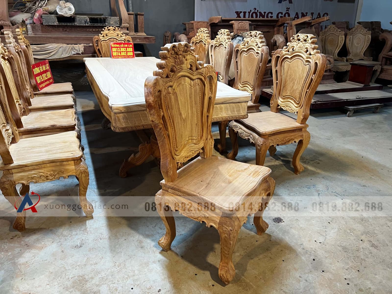 Bàn ăn gỗ gõ đỏ chữ nhật diềm sen dẹo 10 ghế louis hoa lá tây (Chị Hảo - TP. Hồ Chí Minh) 11 Bàn ăn gỗ gõ đỏ chữ nhật diềm sen dẹo 10 ghế louis hoa lá tây (Chị Hảo - TP. Hồ Chí Minh) - Ảnh 11