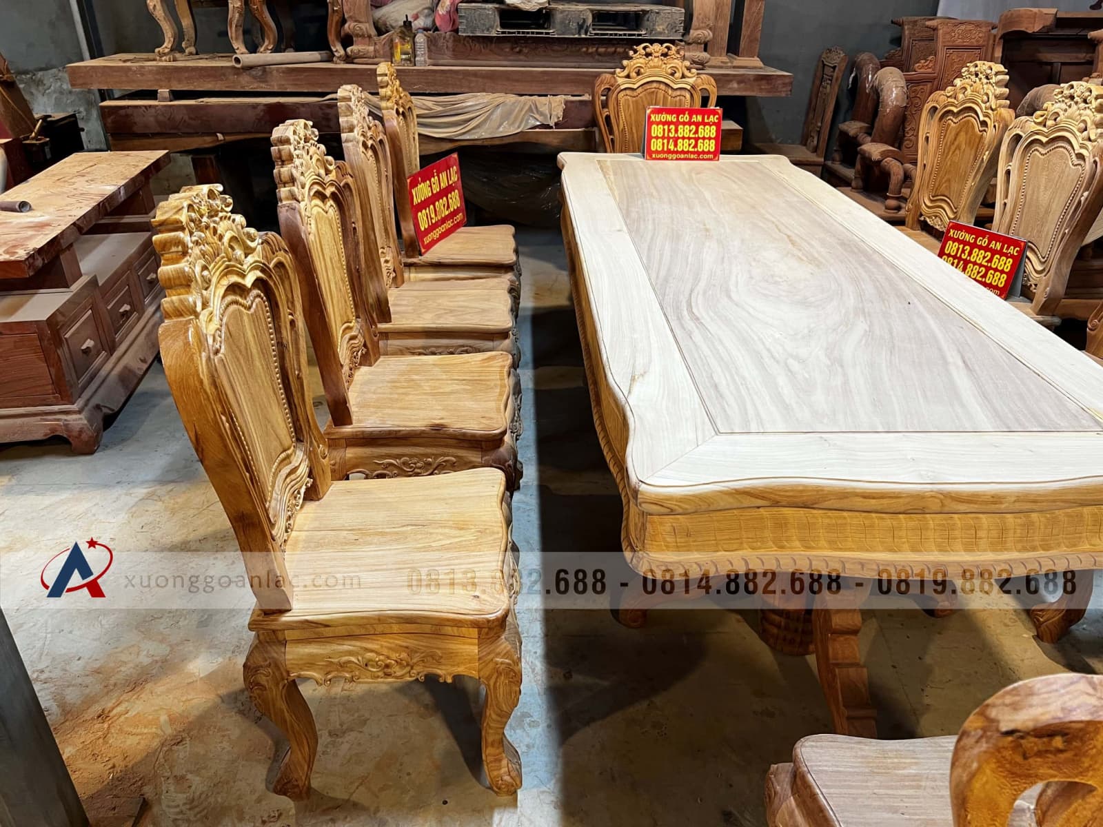 Bàn ăn gỗ gõ đỏ chữ nhật diềm sen dẹo 10 ghế louis hoa lá tây (Chị Hảo - TP. Hồ Chí Minh) 3 Bàn ăn gỗ gõ đỏ chữ nhật diềm sen dẹo 10 ghế louis hoa lá tây (Chị Hảo - TP. Hồ Chí Minh) - Ảnh 3