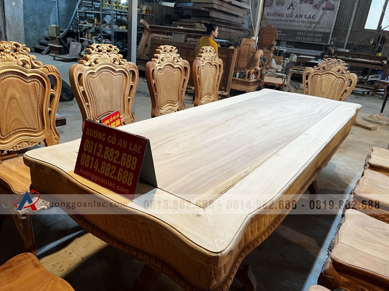 Bàn ăn gỗ gõ đỏ chữ nhật diềm sen dẹo 10 ghế louis hoa lá tây (Chị Hảo - TP. Hồ Chí Minh) 9 Bàn ăn gỗ gõ đỏ chữ nhật diềm sen dẹo 10 ghế louis hoa lá tây (Chị Hảo - TP. Hồ Chí Minh) - Ảnh 9