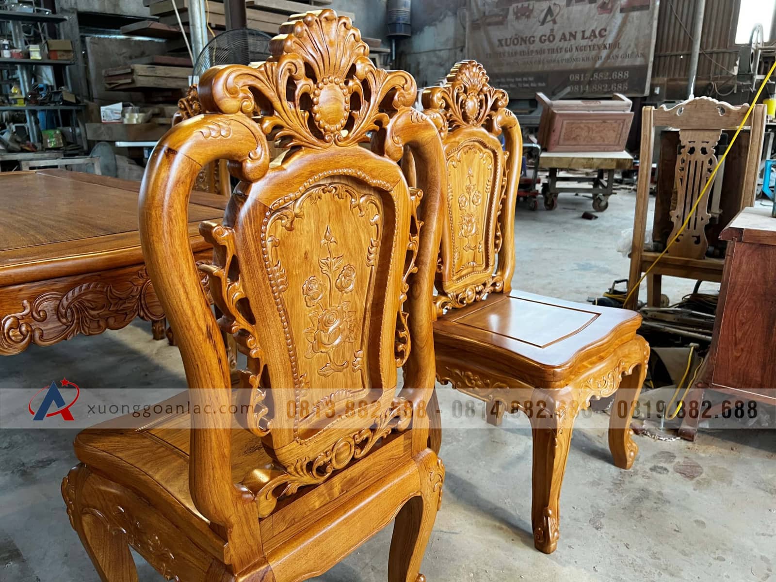Bộ bàn ăn hoàng gia 200x100cm 8 ghế hồng hạt vip (Anh Dũng, Khánh Hòa) 13 Bộ bàn ăn hoàng gia 200x100cm 8 ghế hồng hạt vip (Anh Dũng, Khánh Hòa) - Ảnh 13