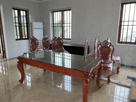 Bộ bàn ăn hoàng gia 10 ghế hồng hạt gỗ hương đá (Bác Lân, Hà Giang) 29 Ban an hoang gia va 8 ghe hong hat go Huong Da 15