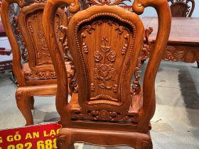 Bộ bàn ăn hoàng gia 10 ghế hồng hạt gỗ hương đá (Bác Lân, Hà Giang) 42 lưng ghế louis hồng hạt