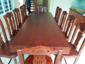 Bộ bàn ăn nguyên khối 12 ghế cây đàn gỗ gõ đỏ (Chú Danh, Hưng Yên) 20 bàn ăn gỗ nguyên khối gỗ gõ đỏ cao cấp
