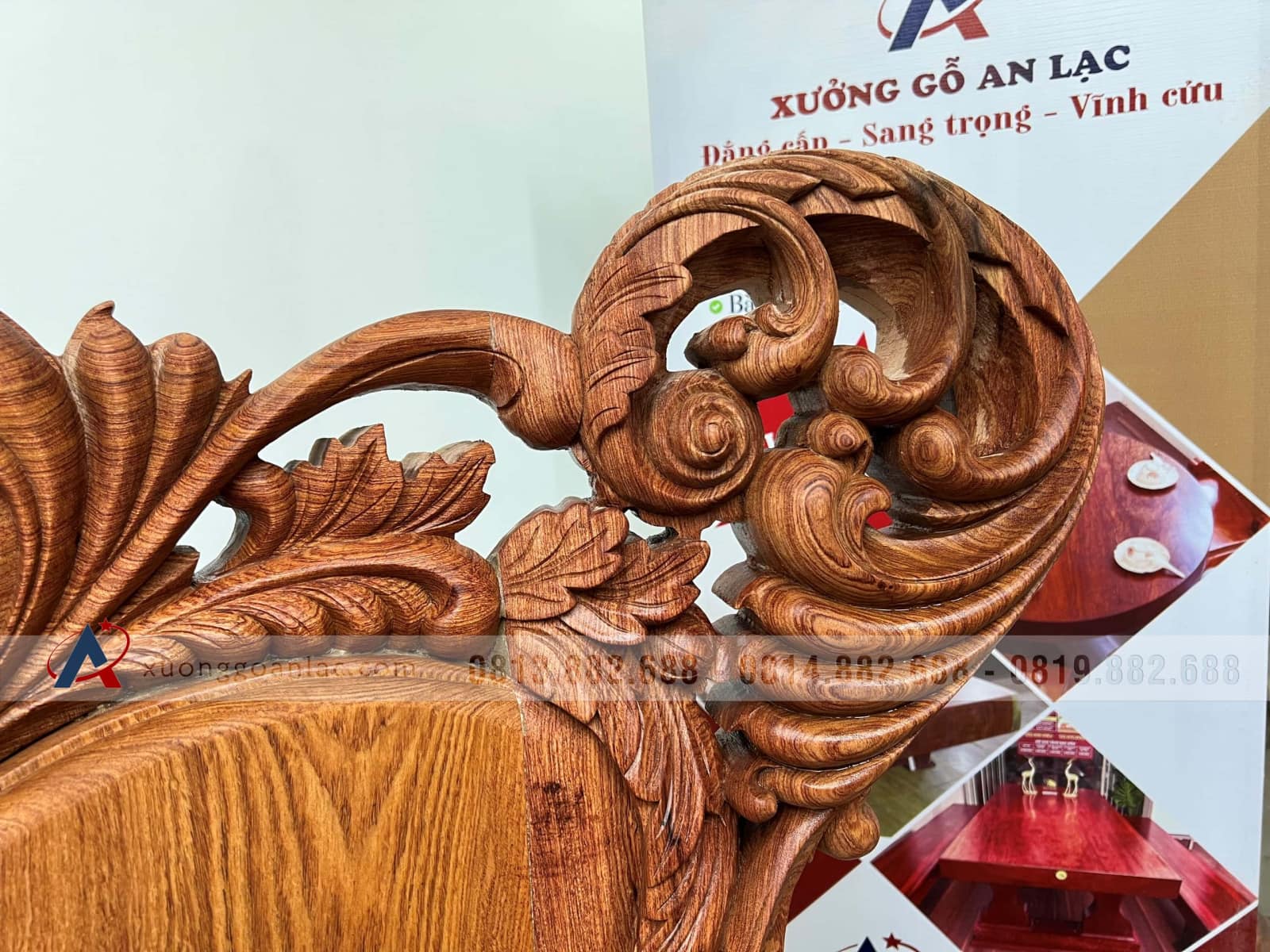 Bộ Hoàng gia nguyên khối V10 6 món cực khủng gỗ Hương Đá (bác Lâm, Hà Nội) 12 ghế hương đá mẫu đục hoa lá tây đẳng cấp