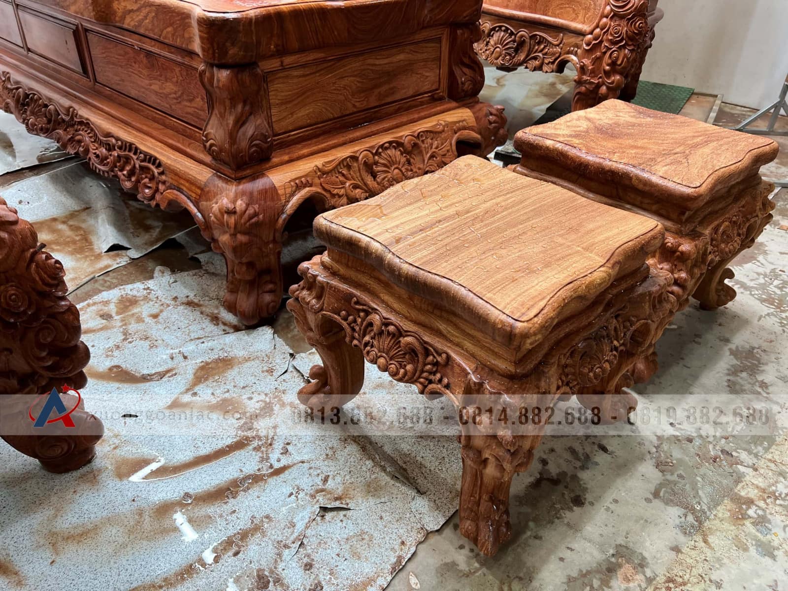 Bộ Hoàng gia nguyên khối V10 6 món cực khủng gỗ Hương Đá (bác Lâm, Hà Nội) 29 Bộ Hoàng gia nguyên khối V10 6 món cực khủng gỗ Hương Đá (bác Lâm, Hà Nội) - Ảnh 29