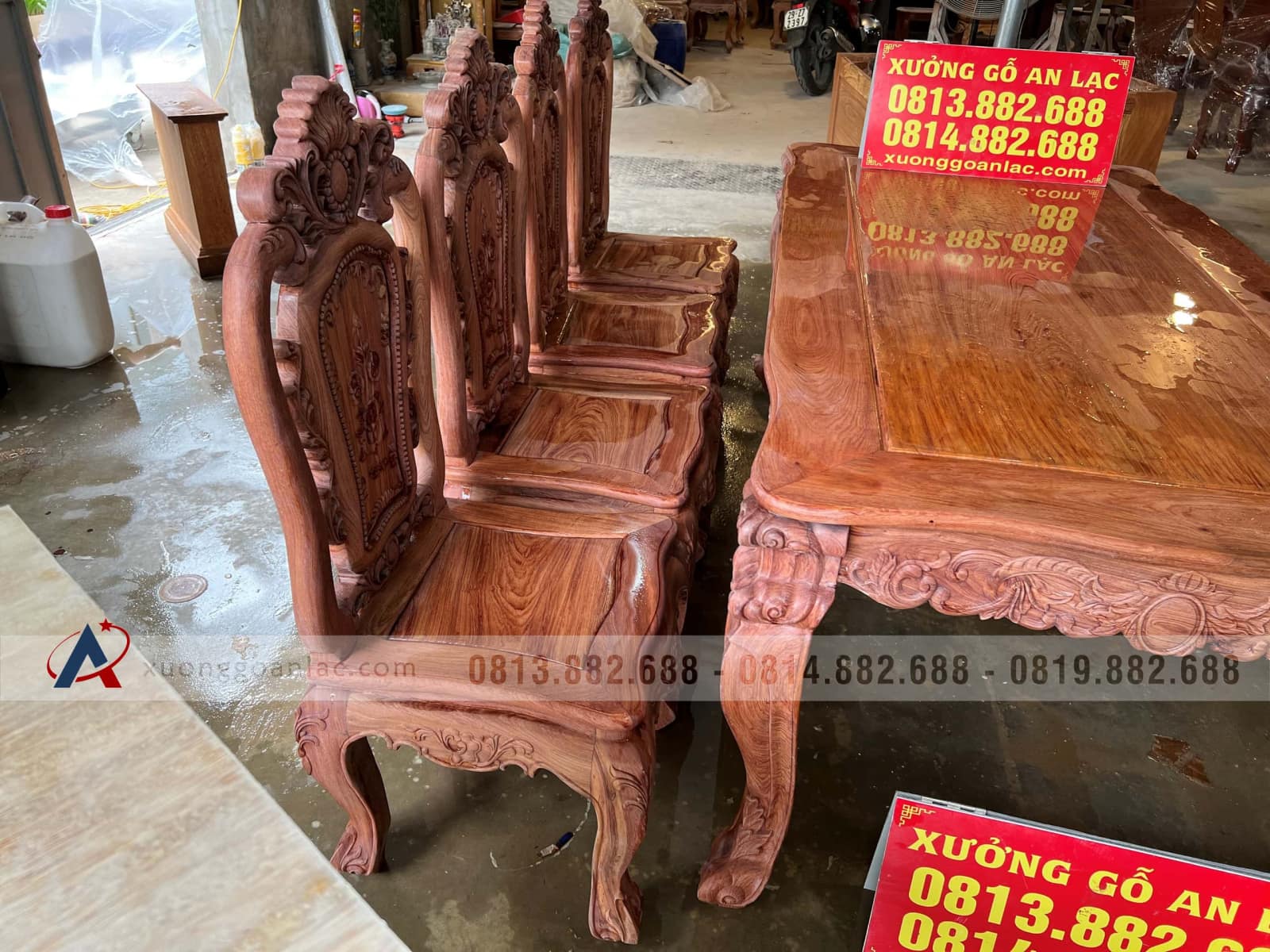 Bộ bàn ăn hoàng gia 8 ghế hồng hạt gỗ hương đá (Bác Vì, Ninh Bình) 4 Bộ bàn ăn hoàng gia 8 ghế hồng hạt gỗ hương đá (Bác Vì, Ninh Bình) - Ảnh 4