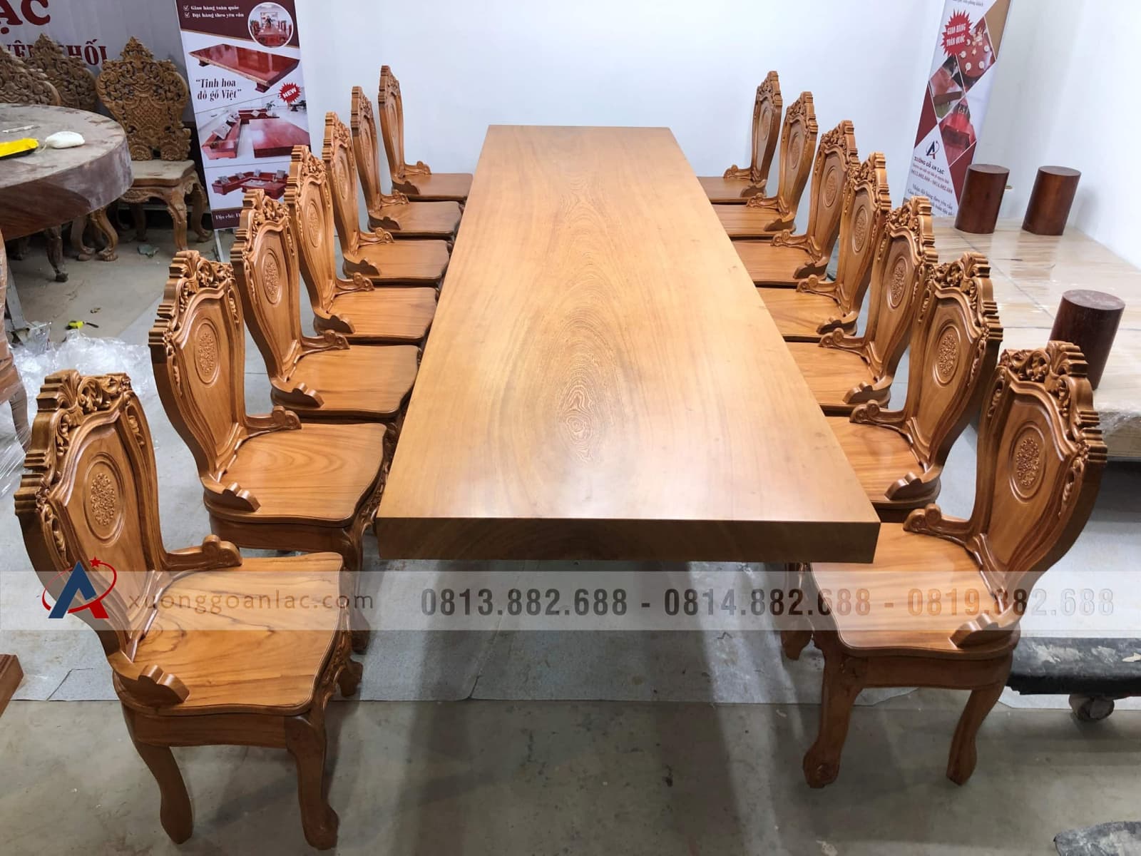 Bộ bàn ăn nguyên khối 14 ghế louis gỗ gõ đỏ cao cấp (Anh Tư, Hồ Chí Minh) 26 bàn ăn nguyên khối 14 ghế