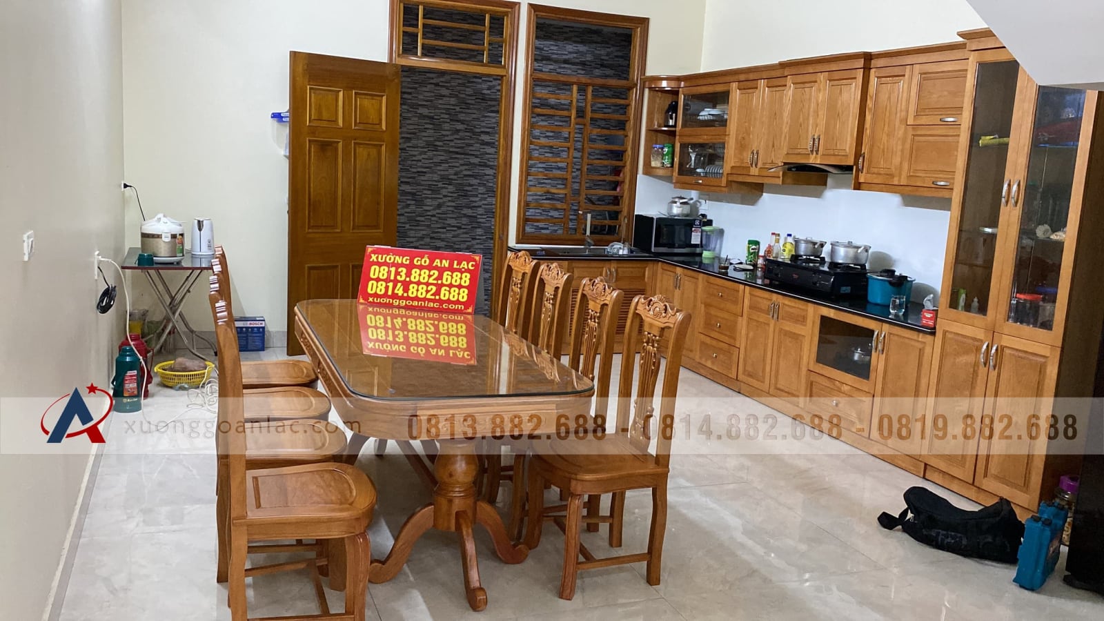Bộ bàn ăn gõ đỏ 8 ghế cây đàn (Chị Thủy, Hà Nội) 2 Bộ bàn ăn gõ đỏ 8 ghế cây đàn (Chị Thủy, Hà Nội) - Ảnh 2