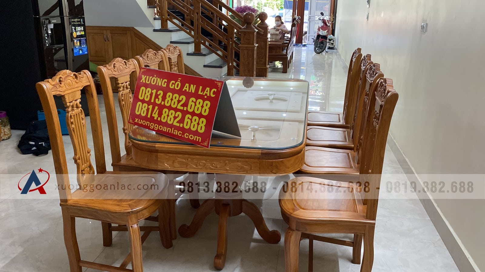Bộ bàn ăn gõ đỏ 8 ghế cây đàn (Chị Thủy, Hà Nội) 5 Bộ bàn ăn gõ đỏ 8 ghế cây đàn (Chị Thủy, Hà Nội) - Ảnh 5