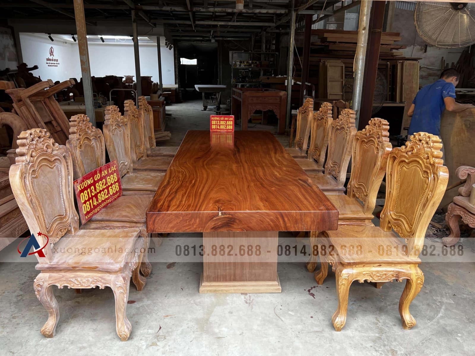 Nguyên mộc bộ bàn ăn nguyên khối 10 ghế louis hoa lá tây (Anh Bình, Bắc Giang) 36 Bộ bàn ăn nguyên khối 10 ghế lá tây mộc