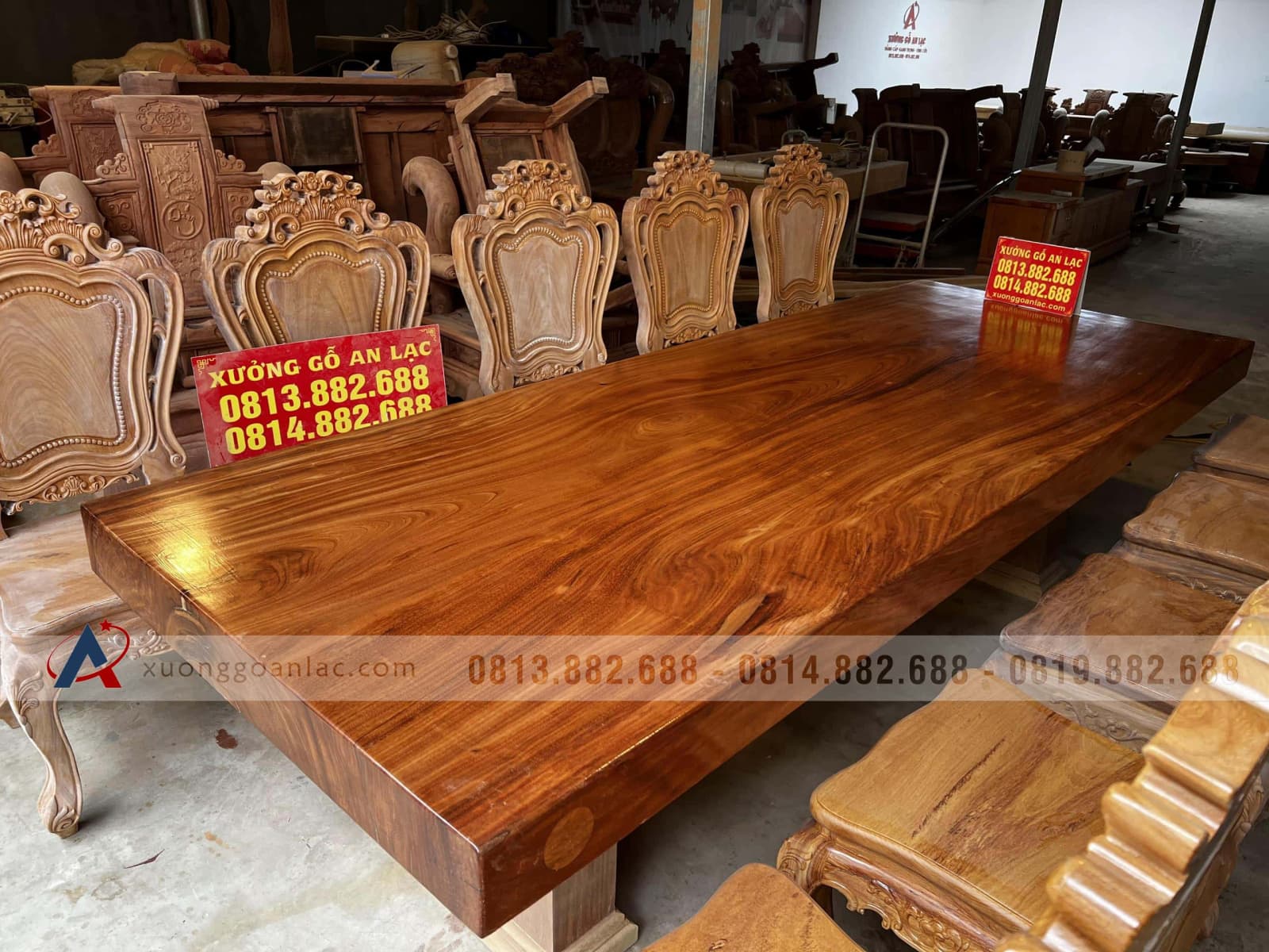 Nguyên mộc bộ bàn ăn nguyên khối 10 ghế louis hoa lá tây (Anh Bình, Bắc Giang) 37 bàn ăn gỗ gõ đỏ nguyên khối