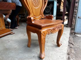 Bộ bàn ăn nguyên khối 8 ghế louis gỗ gõ đỏ (Anh Kỳ, Bắc Giang) 26 Bo ban an nguyen khoi 8 ghe go go do 13