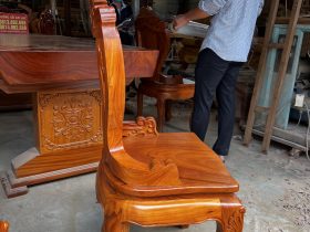 Bộ bàn ăn nguyên khối 8 ghế louis gỗ gõ đỏ (Anh Kỳ, Bắc Giang) 22 ghế ăn cao cấp gỗ gõ đỏ tự nhiên