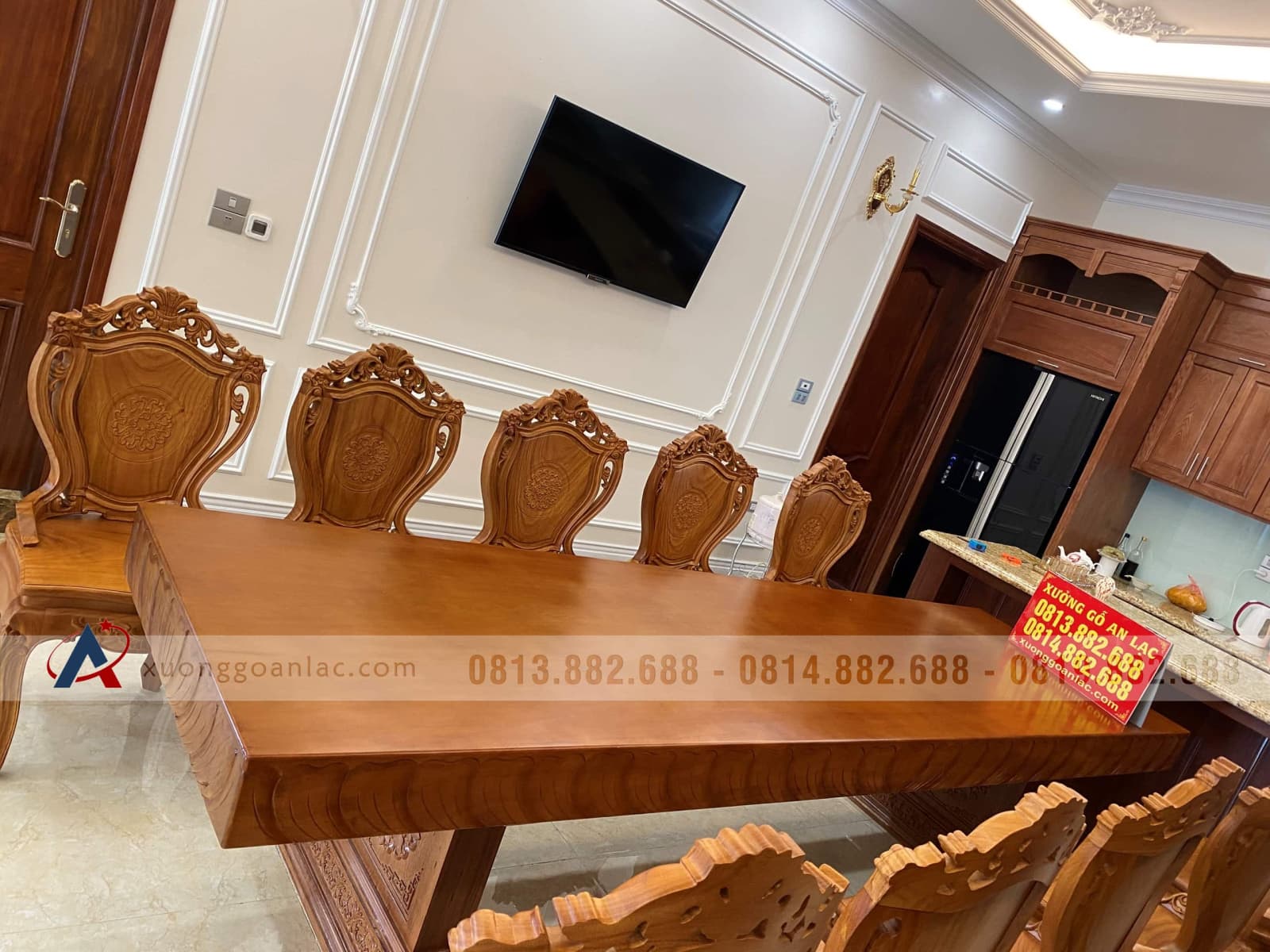 Bộ bàn ăn nguyên khối 10 ghế louis hoa lan tây có tay gỗ gõ đỏ (Anh Tiến,Thanh Hóa) 4 Bộ bàn ăn nguyên khối 10 ghế louis hoa lan tây có tay gỗ gõ đỏ (Anh Tiến,Thanh Hóa) - Ảnh 4