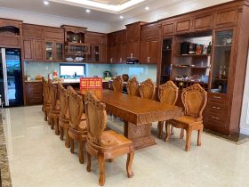 Bộ bàn ăn nguyên khối 10 ghế louis hoa lan tây có tay gỗ gõ đỏ (Anh Tiến,Thanh Hóa) 13 mẫu bàn ghế ăn hiện đại đẹp nhất năm 2022
