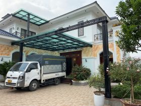 Bộ bàn ăn nguyên khối 10 ghế louis hoa lan tây có tay gỗ gõ đỏ (Anh Tiến,Thanh Hóa) 16 biệt thự nhà khách hàng mua bàn ghế