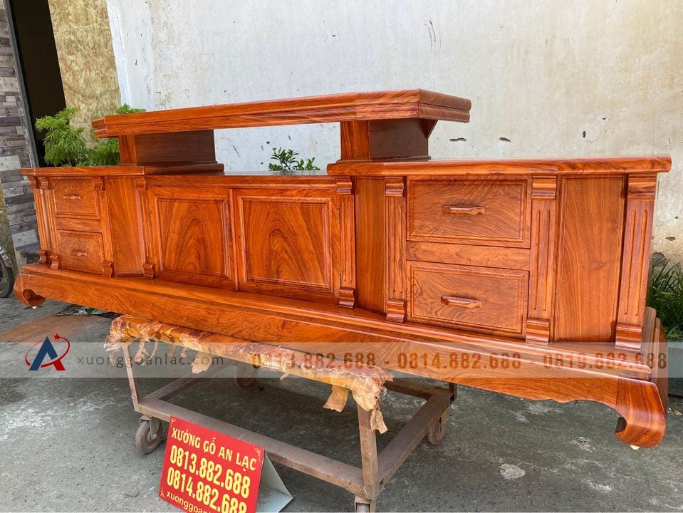Kệ tivi kiểu vát trơn 2m4 gỗ Hương Đá (anh Minh, Hà Nội) 5 Kệ tivi kiểu vát trơn 2m4 gỗ Hương Đá (anh Minh, Hà Nội) - Ảnh 5