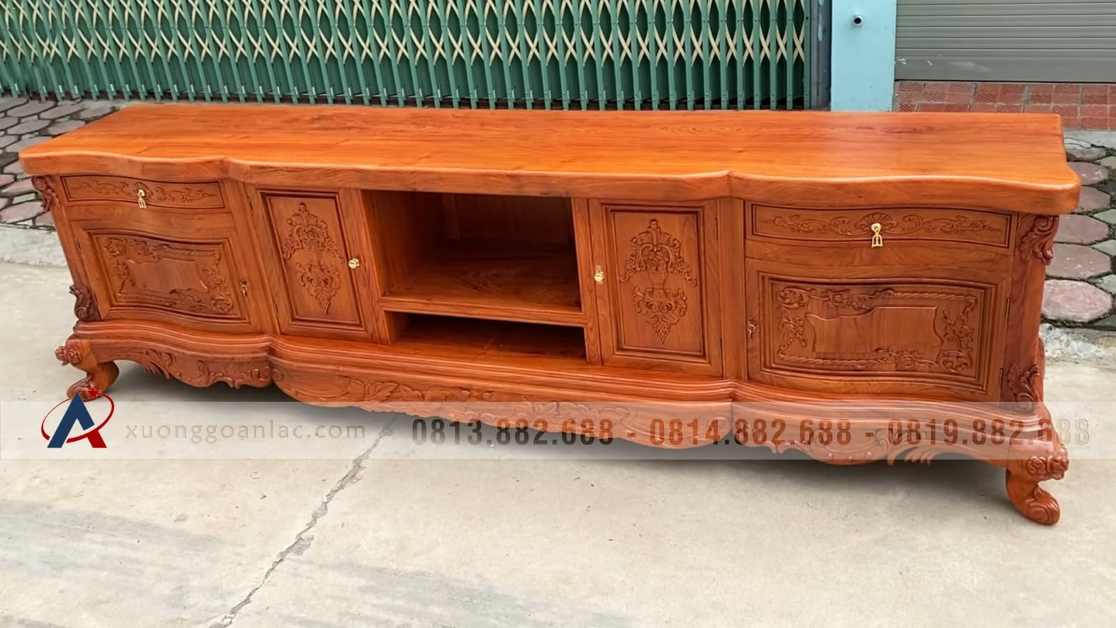 Kệ tivi Louis Hoàng Gia 2m62 nguyên khối gỗ Hương Đá (anh Lương, Nam Định) 26 kệ tivi louis gỗ hương đá