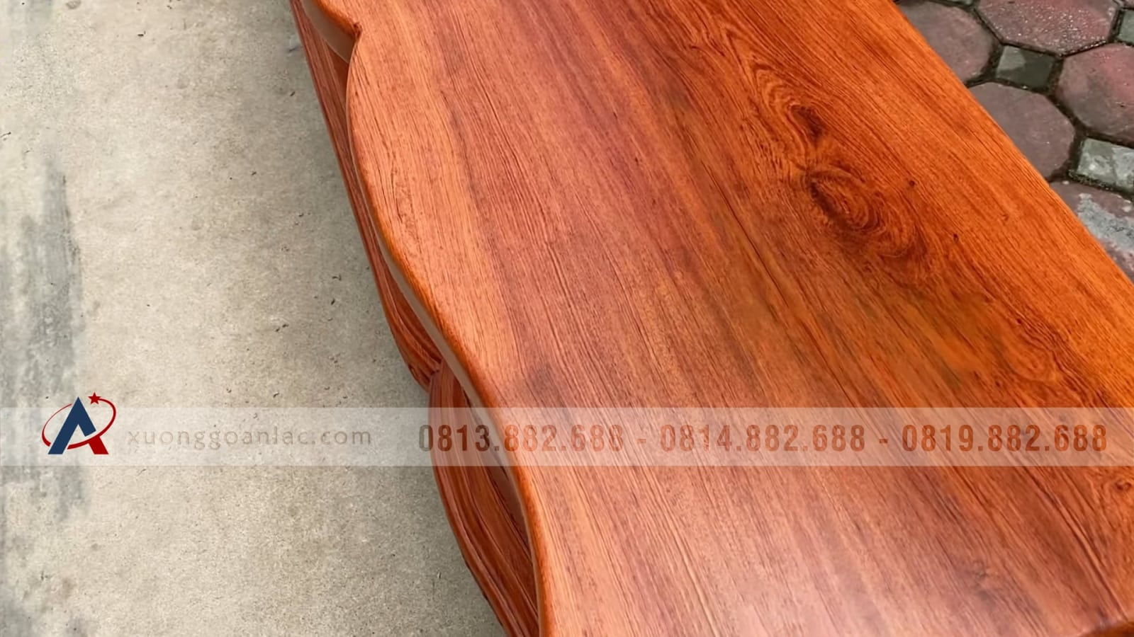 Kệ tivi Louis Hoàng Gia 2m62 nguyên khối gỗ Hương Đá (anh Lương, Nam Định) 21 kệ tivi gỗ hương đá cao cấp