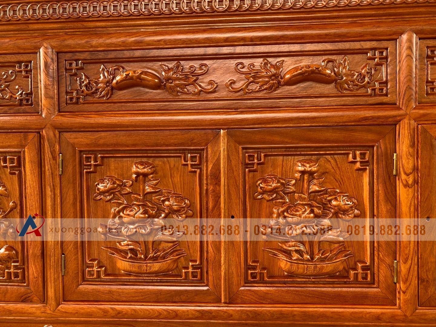 Kệ tivi mõ lồi siêu vip 2m37 gỗ Hương Đá (anh Duy, Vĩnh Phúc) 15 Kệ tivi mõ lồi siêu vip 2m37 gỗ Hương Đá (anh Duy, Vĩnh Phúc) - Ảnh 15