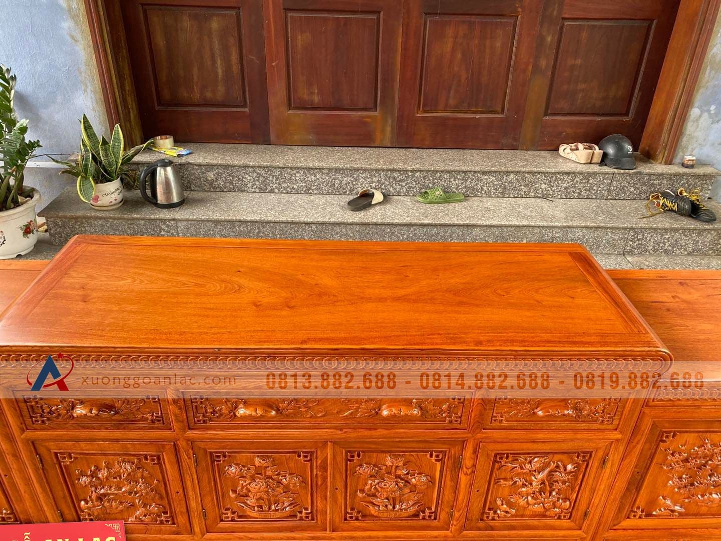 Kệ tivi mõ lồi siêu vip 2m37 gỗ Hương Đá (anh Duy, Vĩnh Phúc) 35 kệ tivi gỗ hương đá cao cấp