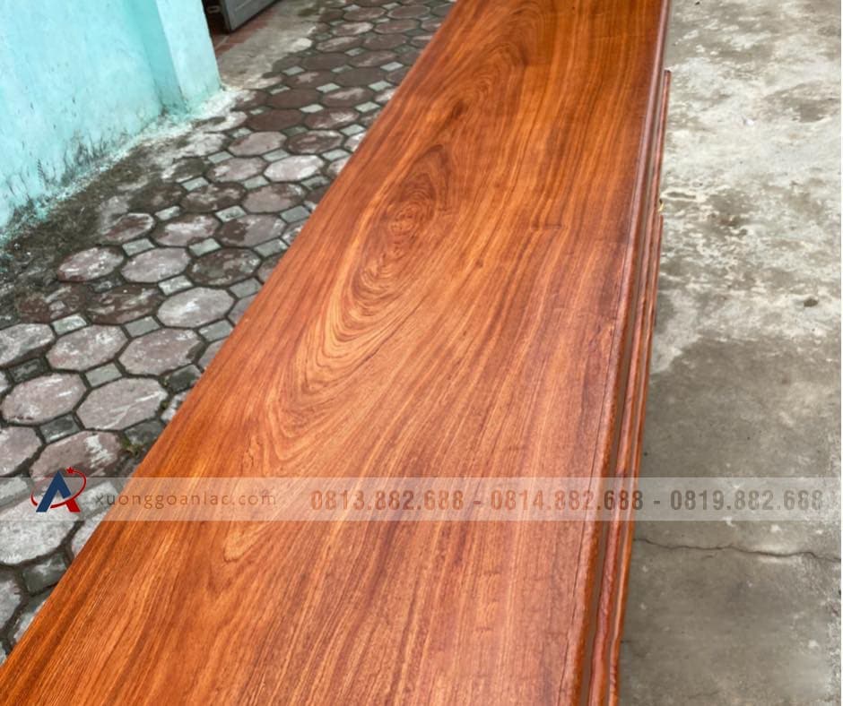 Kệ sofa nguyên khối 3 tấm 2 ngăn kéo gỗ hương đá (anh Hội, Hà Nội) 24 kệ tivi phẳng gỗ hương đá