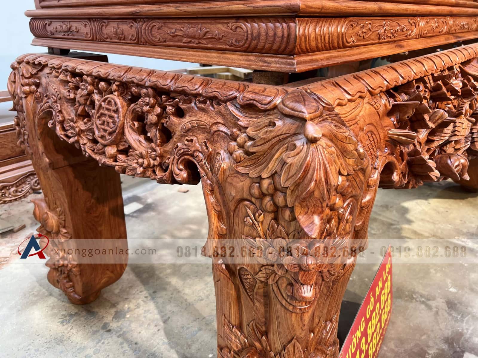 Sập thờ Mai Điểu chân 24 - 217x107x127cm (Bác Tư - Sài Gòn) 20 Sập thờ Mai Điểu chân 24 - 217x107x127cm (Bác Tư - Sài Gòn) - Ảnh 20