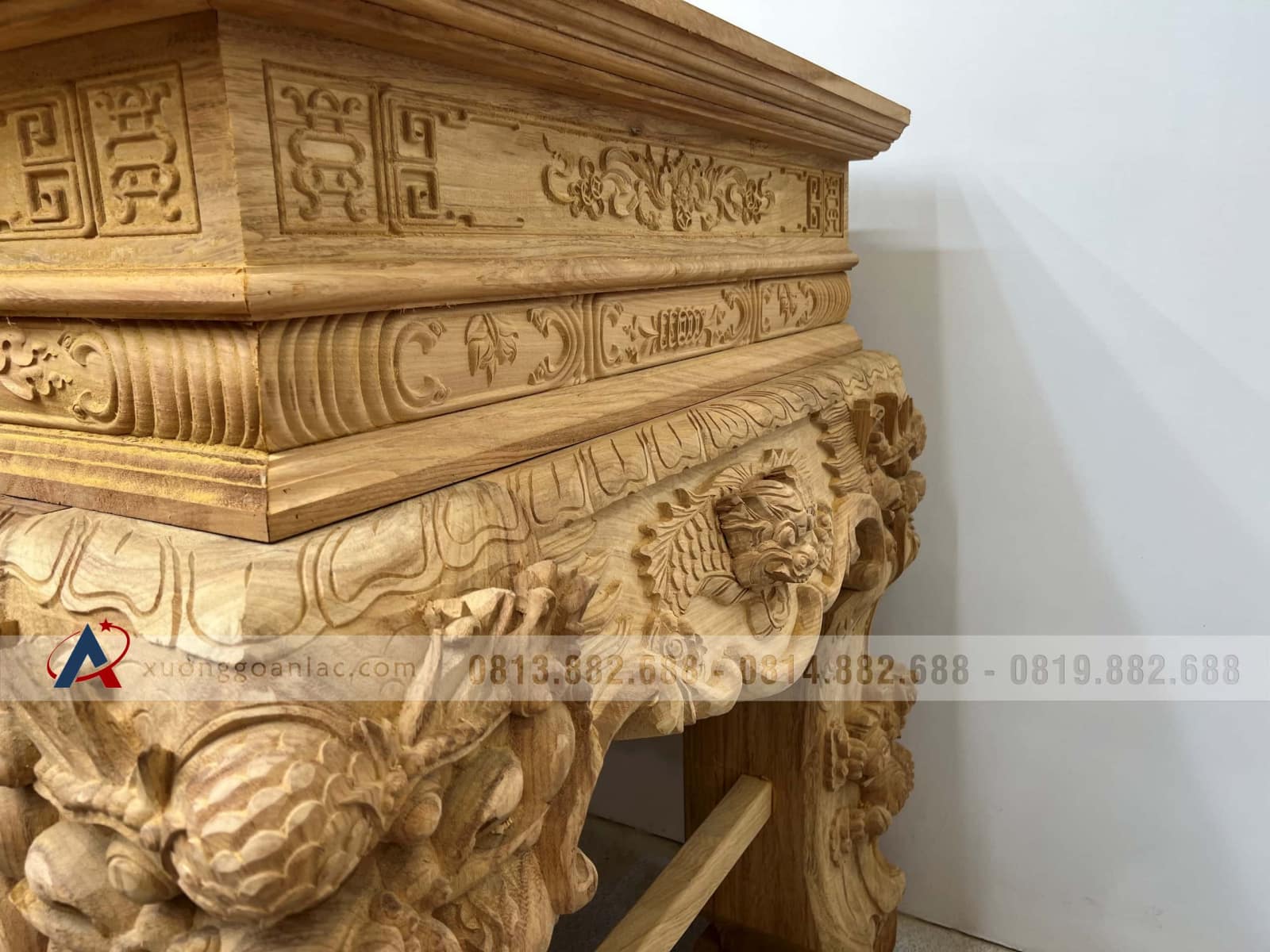 Nguyên mộc sập thờ Tứ Linh chân 25 gỗ Gõ Đỏ 217x107x127cm giao Hải Dương 13 Nguyên mộc sập thờ Tứ Linh chân 25 gỗ Gõ Đỏ 217x107x127cm giao Hải Dương - Ảnh 13