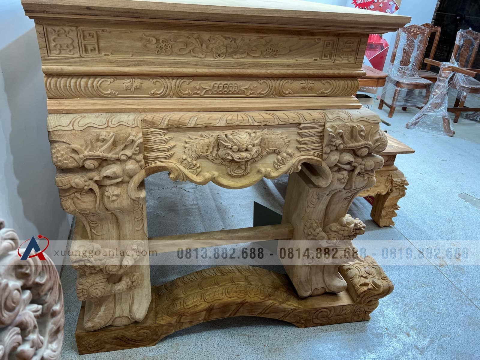 Nguyên mộc sập thờ Tứ Linh chân 25 gỗ Gõ Đỏ 217x107x127cm giao Hải Dương 11 Nguyên mộc sập thờ Tứ Linh chân 25 gỗ Gõ Đỏ 217x107x127cm giao Hải Dương - Ảnh 11