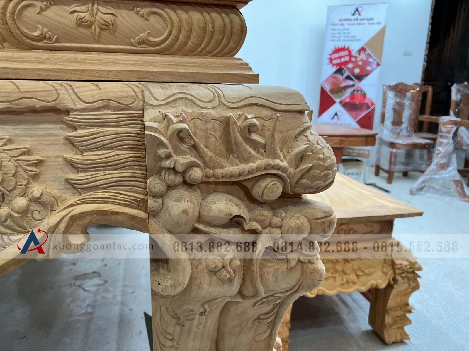 Nguyên mộc sập thờ Tứ Linh chân 25 gỗ Gõ Đỏ 217x107x127cm giao Hải Dương 9 Nguyên mộc sập thờ Tứ Linh chân 25 gỗ Gõ Đỏ 217x107x127cm giao Hải Dương - Ảnh 9