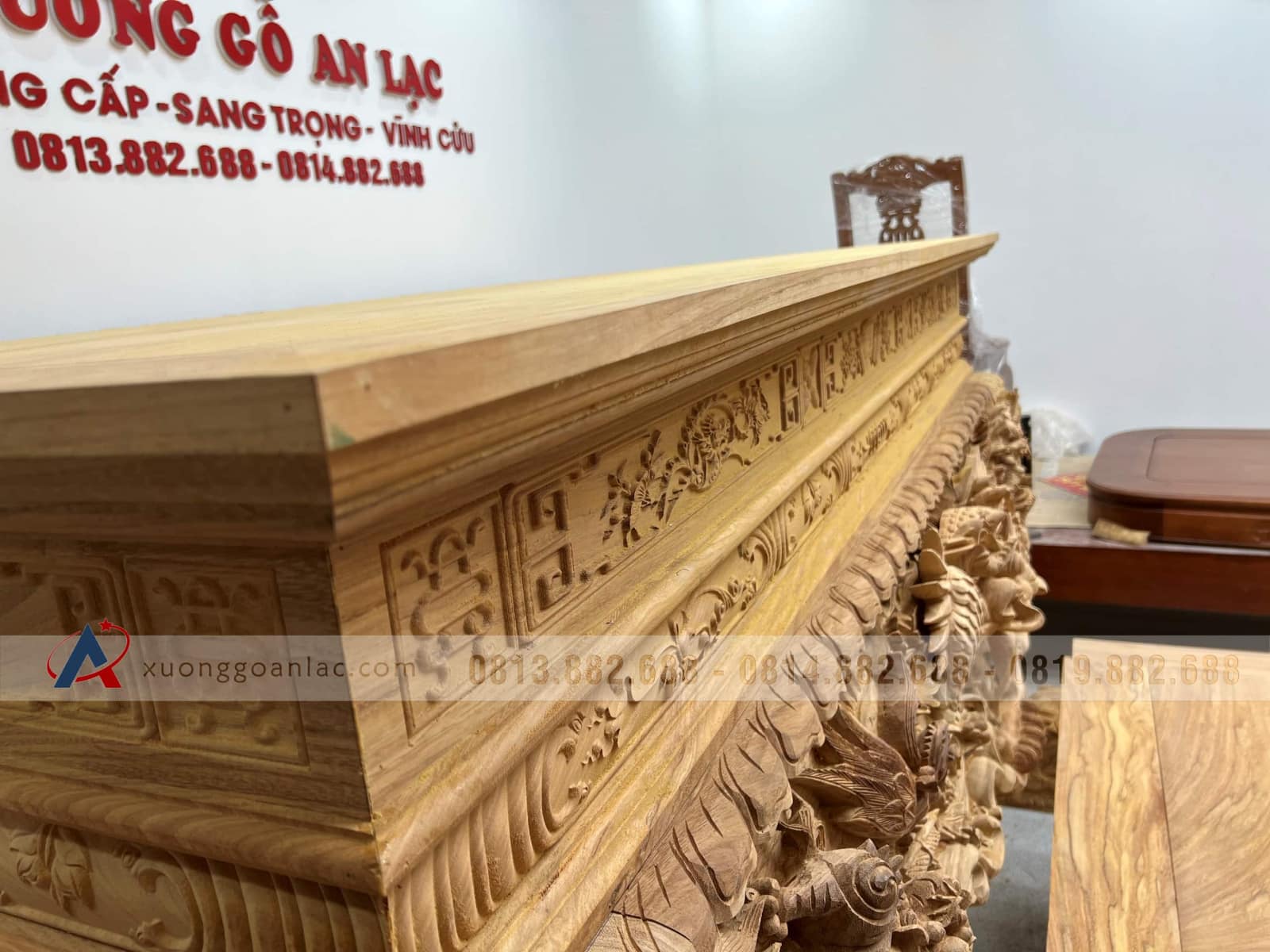 Nguyên mộc sập thờ Tứ Linh chân 25 gỗ Gõ Đỏ 217x107x127cm giao Hải Dương 6 Nguyên mộc sập thờ Tứ Linh chân 25 gỗ Gõ Đỏ 217x107x127cm giao Hải Dương - Ảnh 6