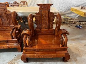 Tan thuy hoang cot 12 go huong da 7