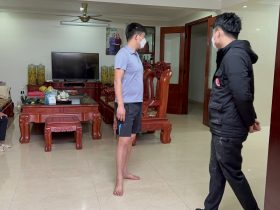 Bộ bàn ăn nguyên khối và 10 ghế louis hoa lá tây (Anh Vũ, Đông Anh, Hà Nội) 54 ban an 10 ghe anh Vu chi Men Dong Anh 19