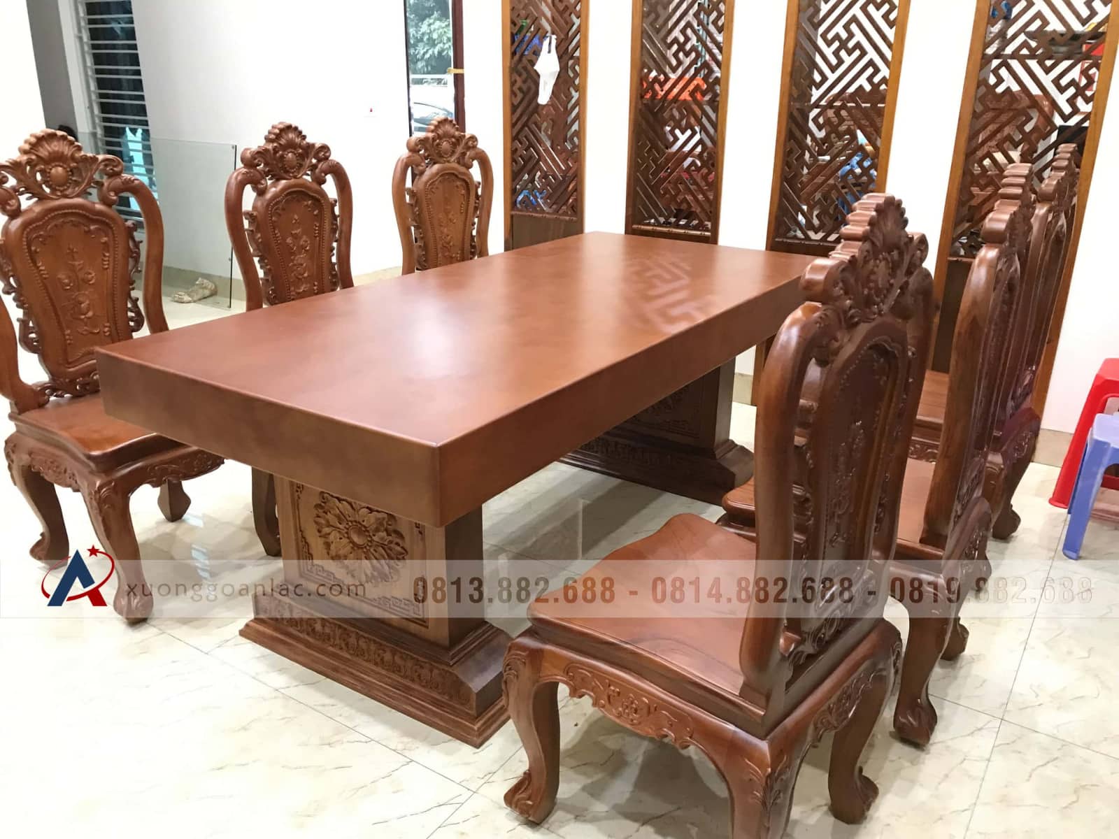 Bộ bàn ăn nguyên khối 6 ghế hồng hạt gỗ gõ đỏ (Bác Giang, Thanh Hóa) 11 Bộ bàn ăn nguyên khối gỗ gõ đỏ